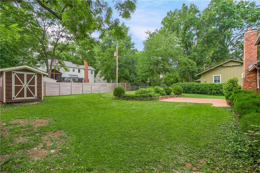 10006 Linden Street — photo 34