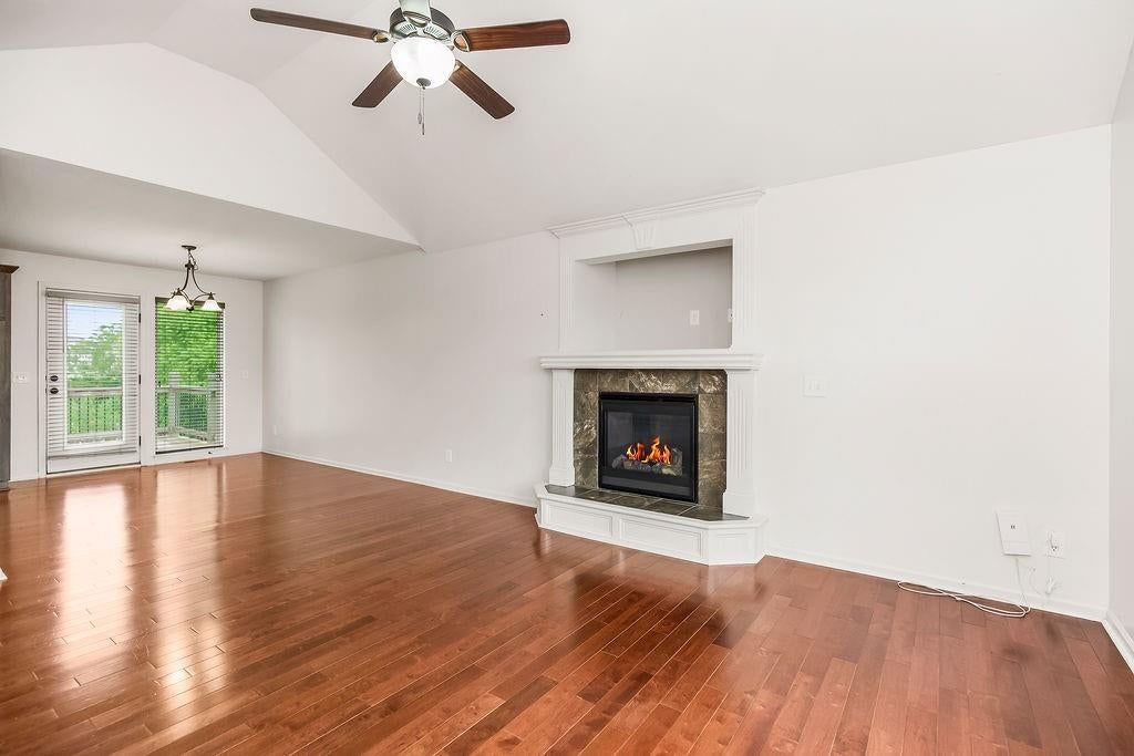 11816 N Belmont Avenue — photo 5