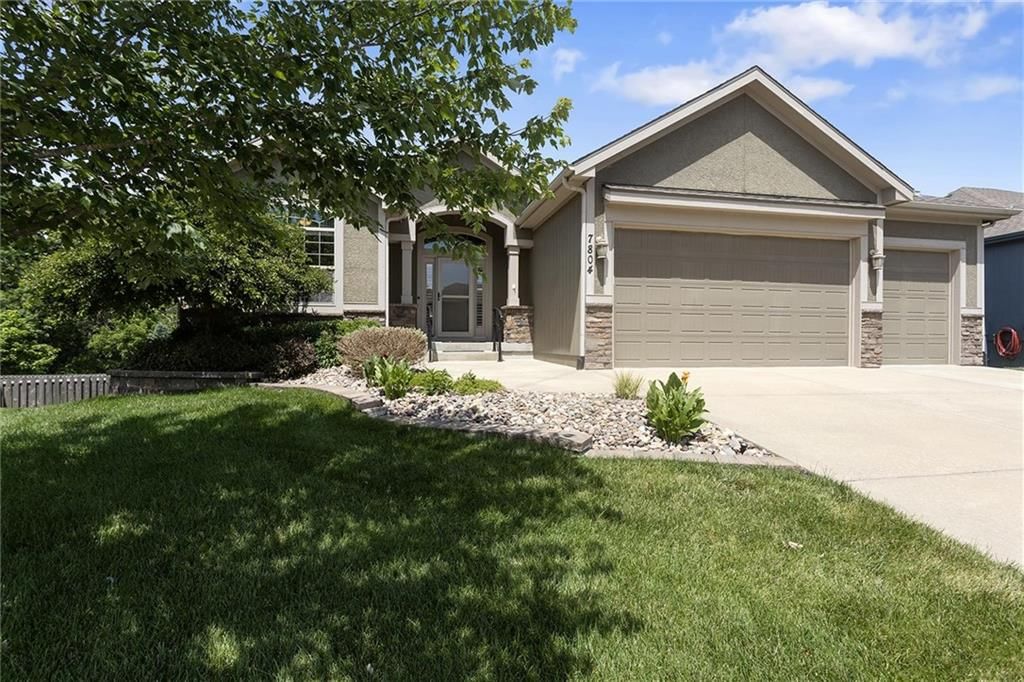 7804 N Walrond Avenue — photo 2