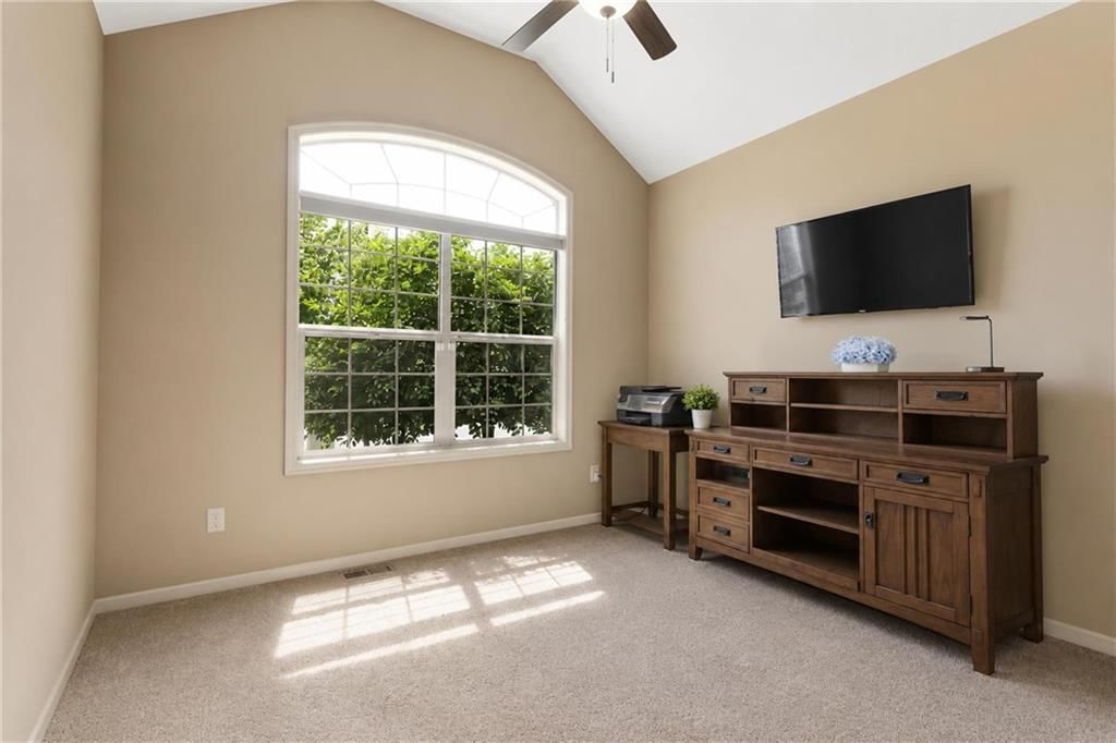 7804 N Walrond Avenue — photo 13