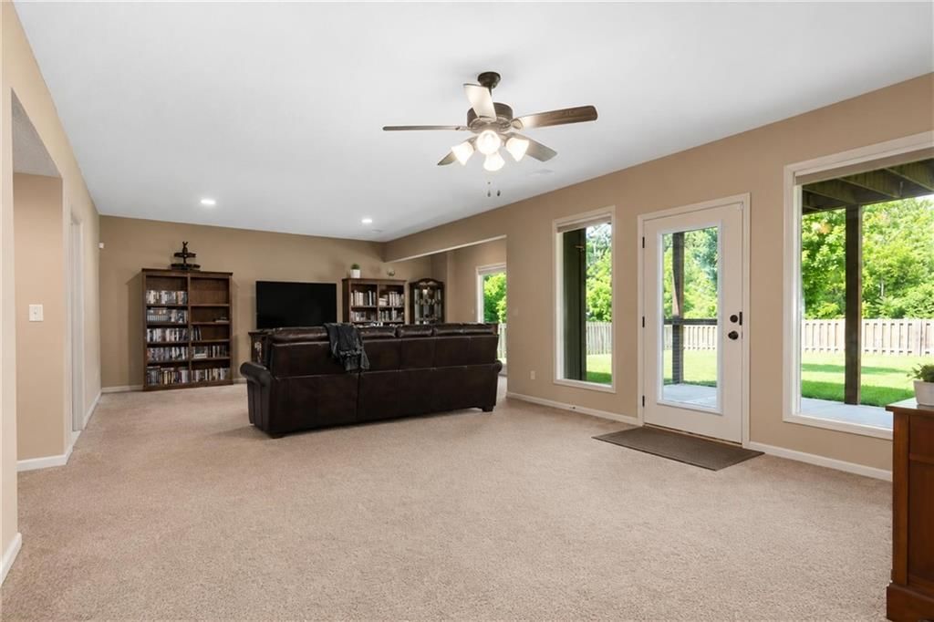 7804 N Walrond Avenue — photo 21