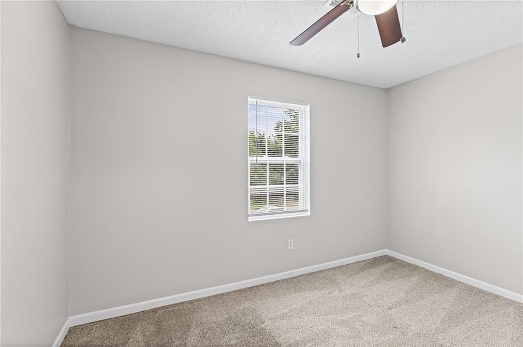 5017 FOREST Avenue — photo 11