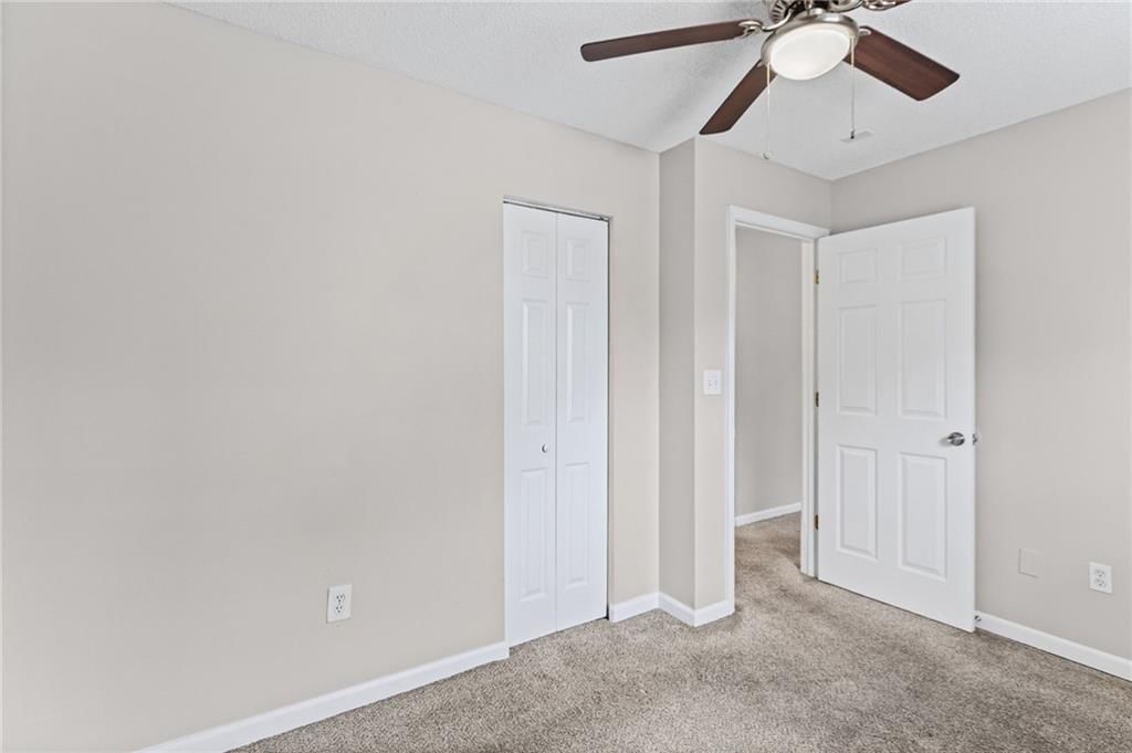 5017 FOREST Avenue — photo 12