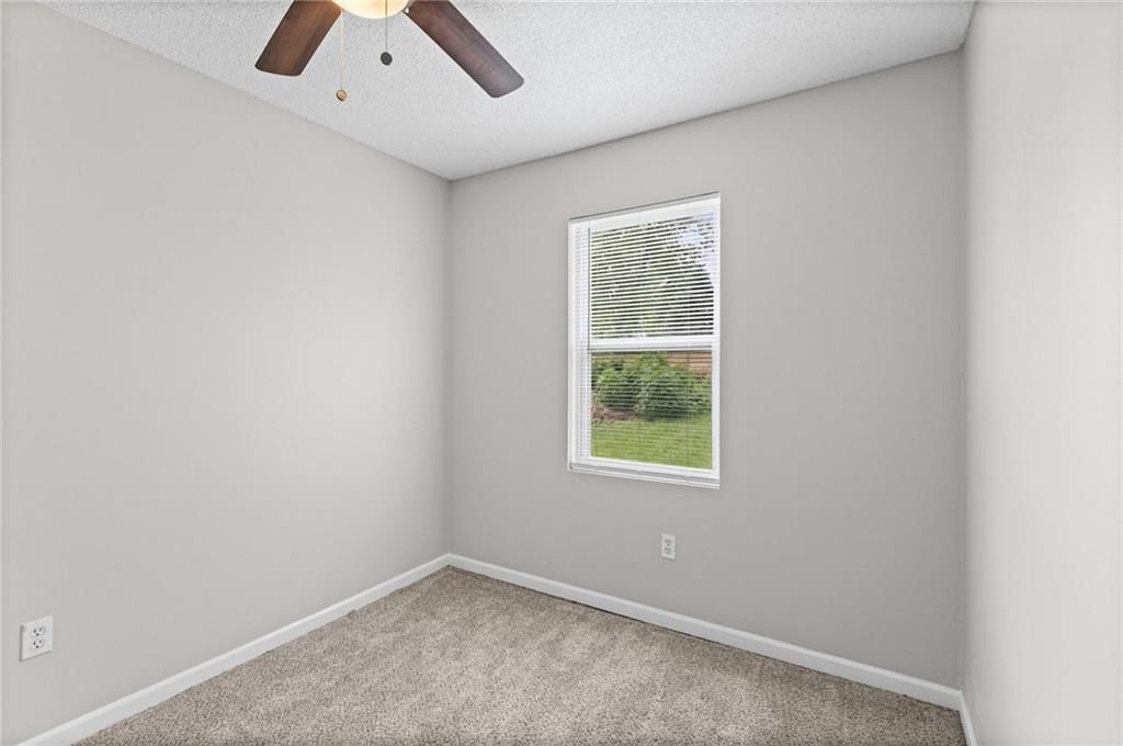 5017 FOREST Avenue — photo 14