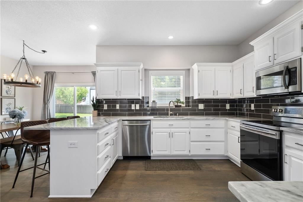 384 S Stonecrest Road — photo 4