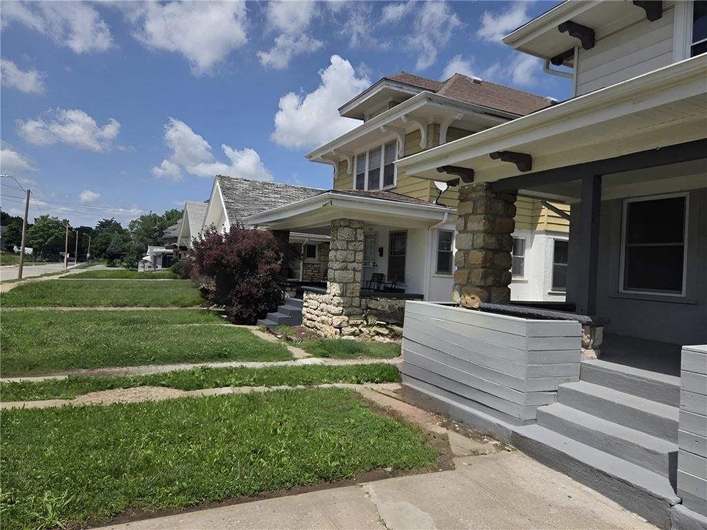 3923 College Avenue — photo 22