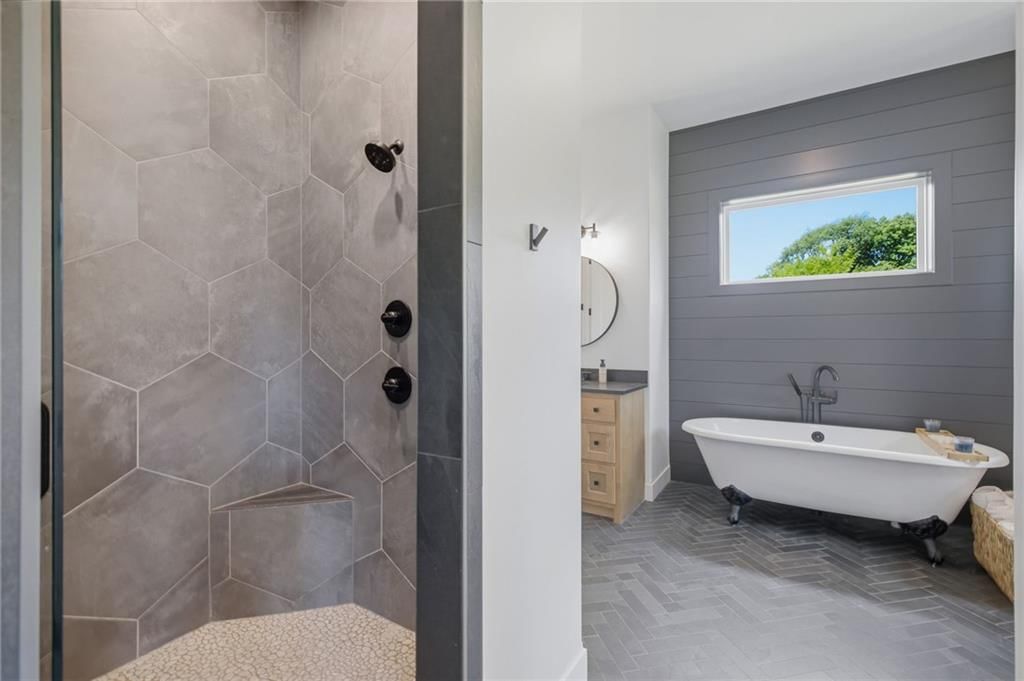 8422 NE 147th Street — photo 42