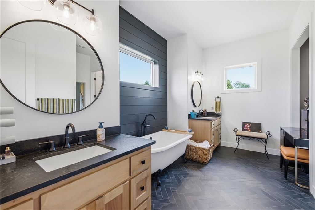 8422 NE 147th Street — photo 45