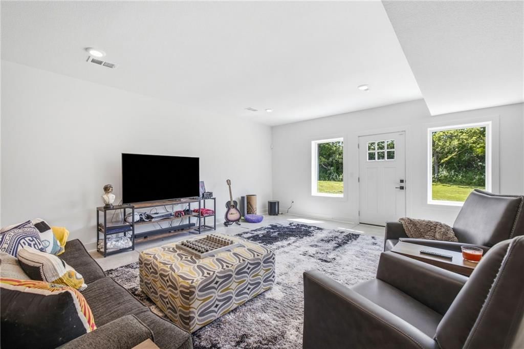 8422 NE 147th Street — photo 80