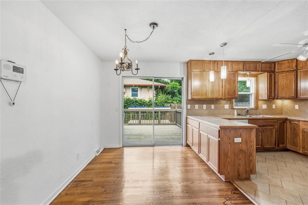7368 Yecker Avenue — photo 9