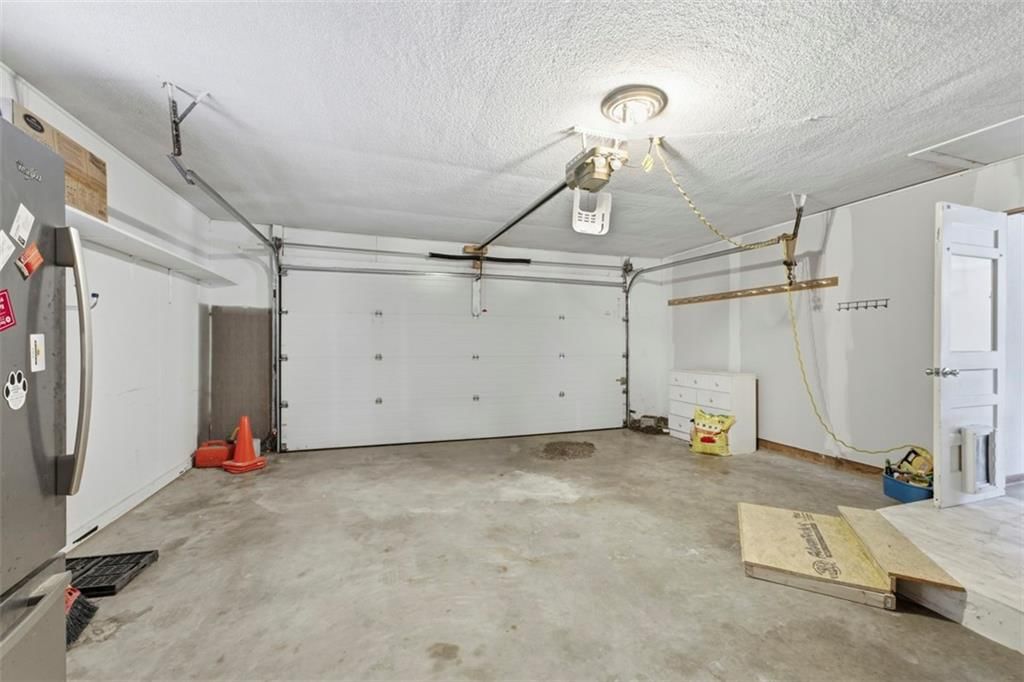 7368 Yecker Avenue — photo 27