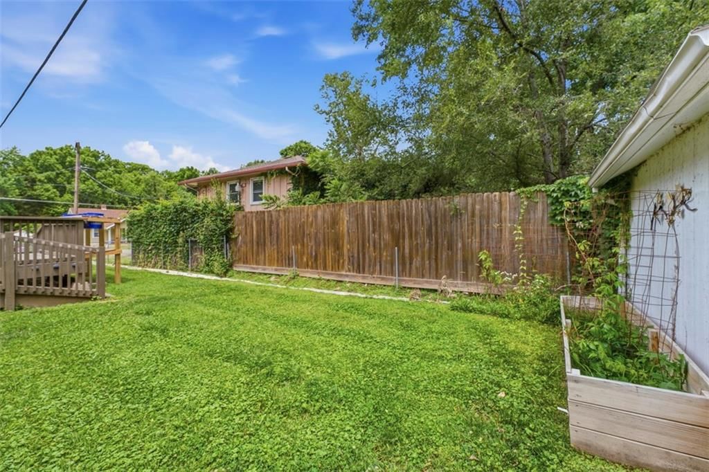 7368 Yecker Avenue — photo 30