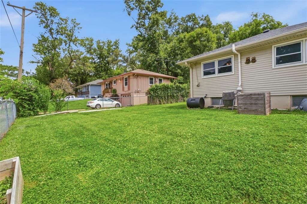 7368 Yecker Avenue — photo 31