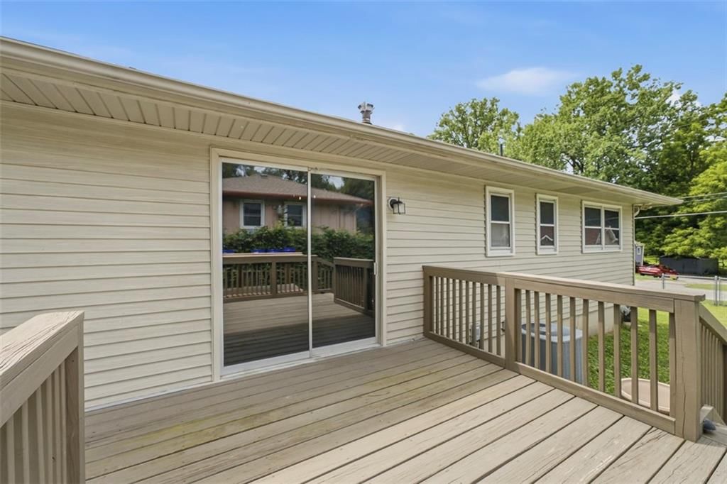 7368 Yecker Avenue — photo 34