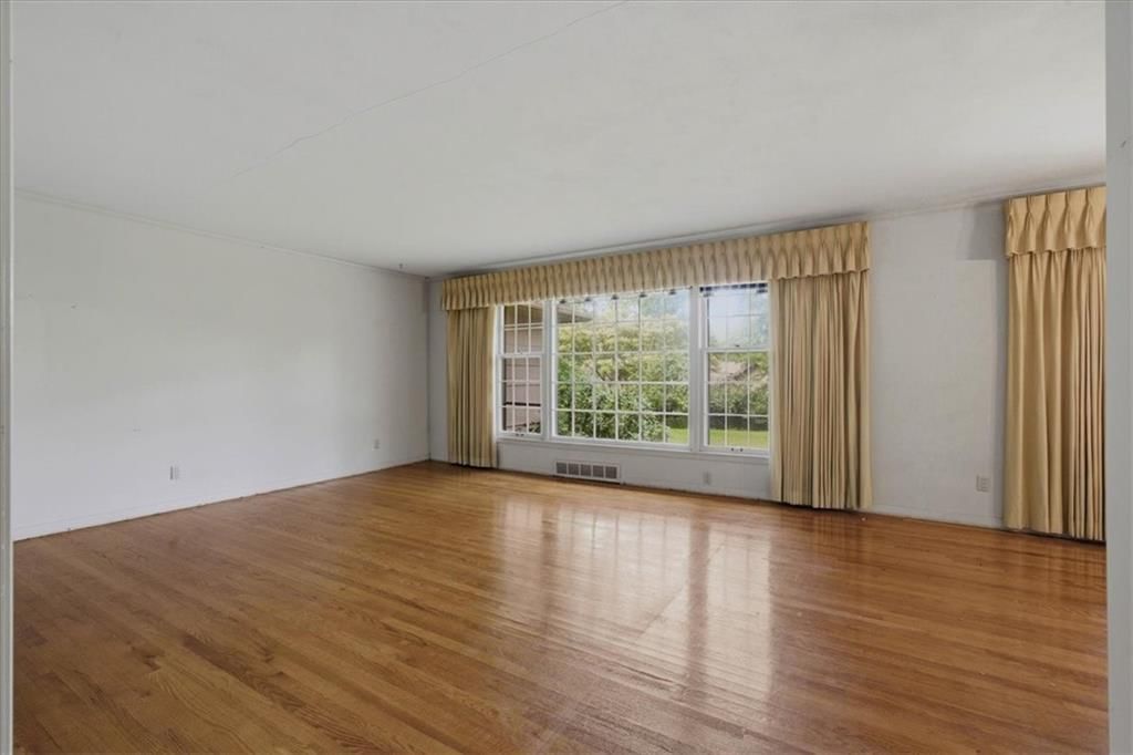 8128 Juniper Drive — photo 4