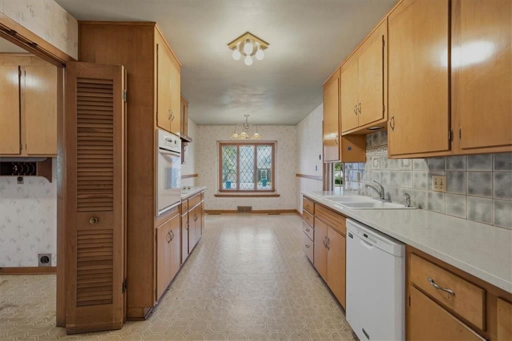 8128 Juniper Drive — photo 14