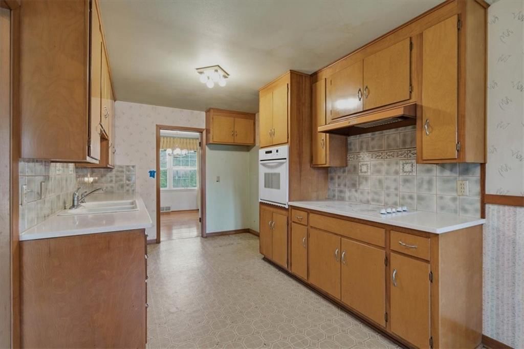 8128 Juniper Drive — photo 16