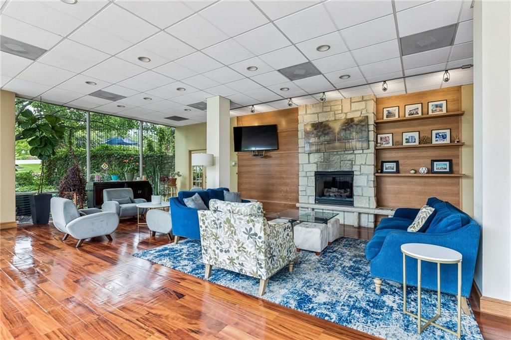 3838 Rainbow Boulevard — photo 3
