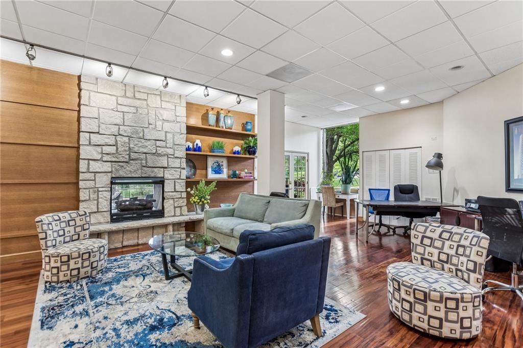 3838 Rainbow Boulevard — photo 4