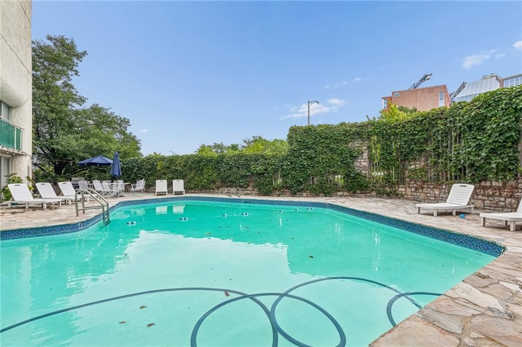 3838 Rainbow Boulevard — photo 25