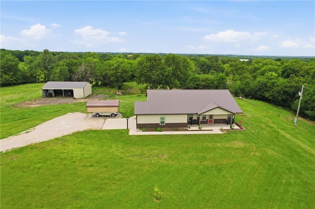 1389 NW 1000th Road — photo 36