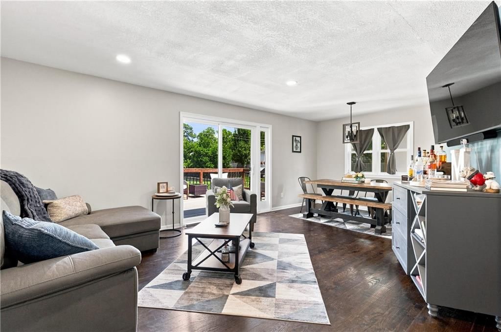 12104 W 93rd Street — photo 3