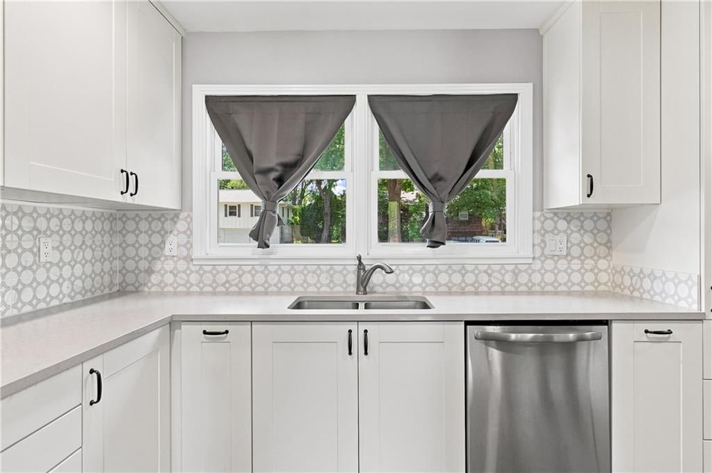 12104 W 93rd Street — photo 9