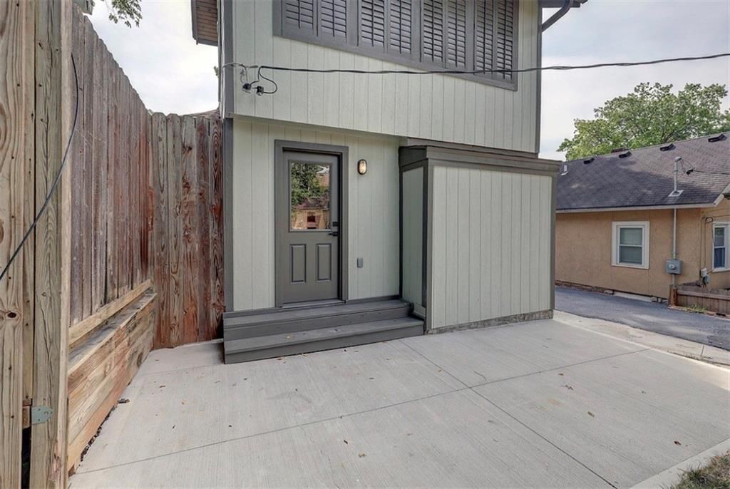 4812 Mercier Street — photo 5