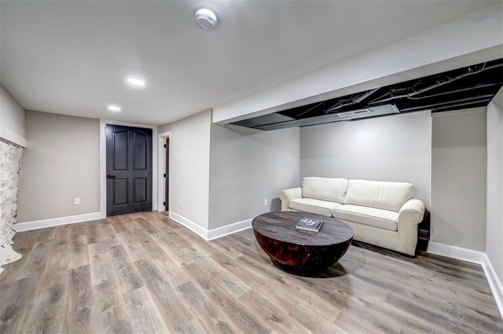 4812 Mercier Street — photo 14