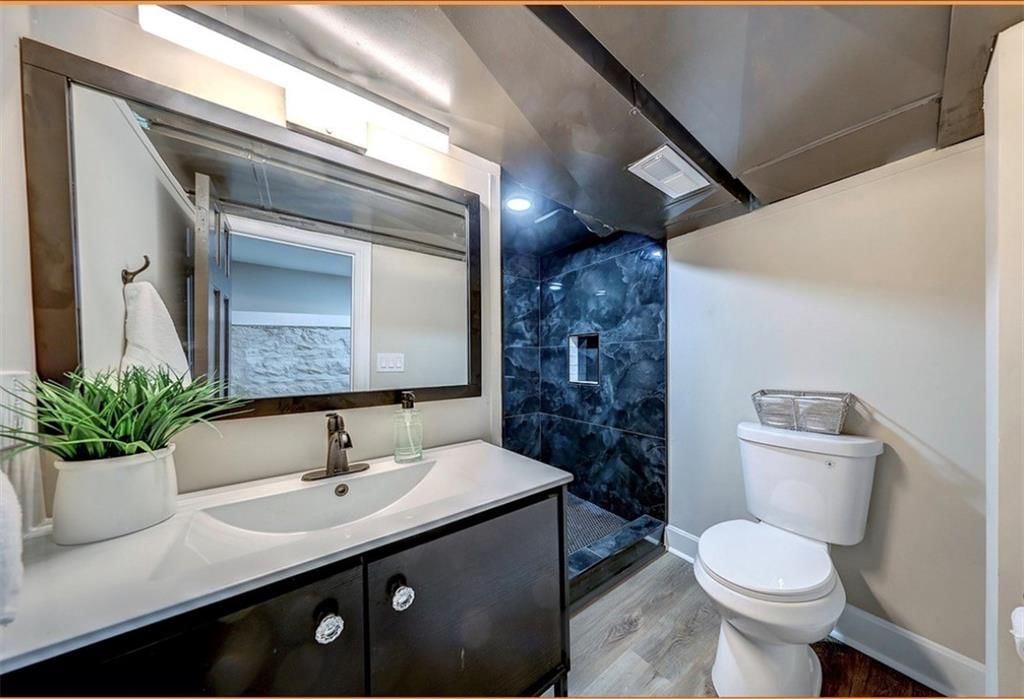 4812 Mercier Street — photo 17