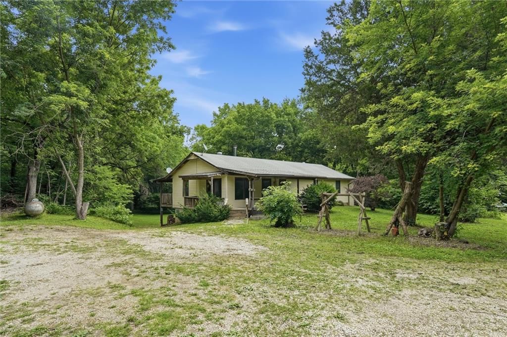 17052 Dempsey Road — photo 4