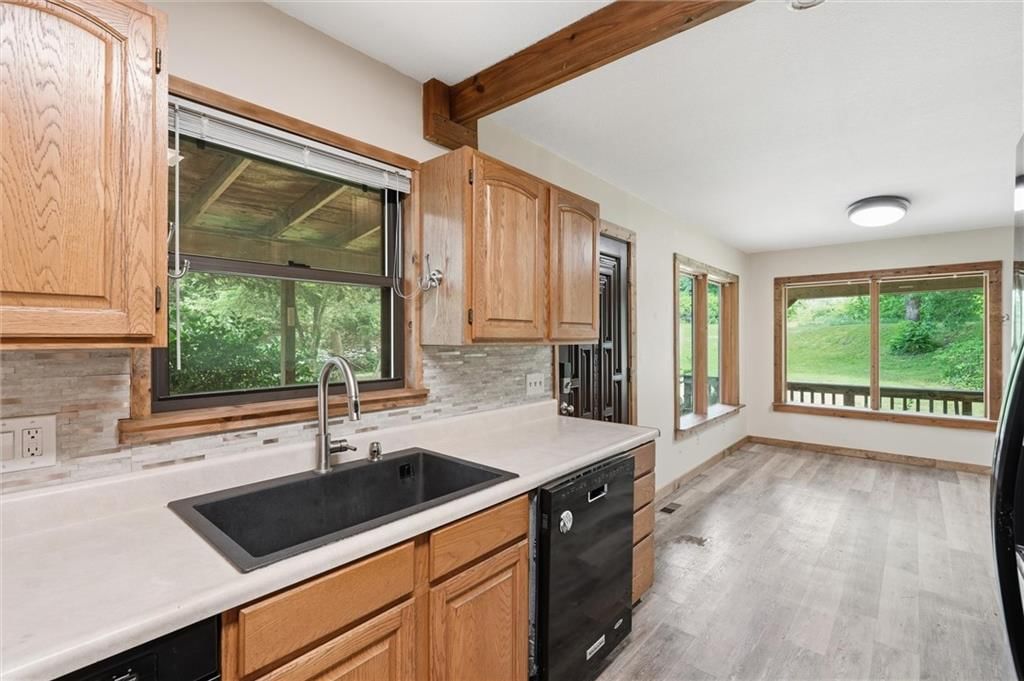 17052 Dempsey Road — photo 13