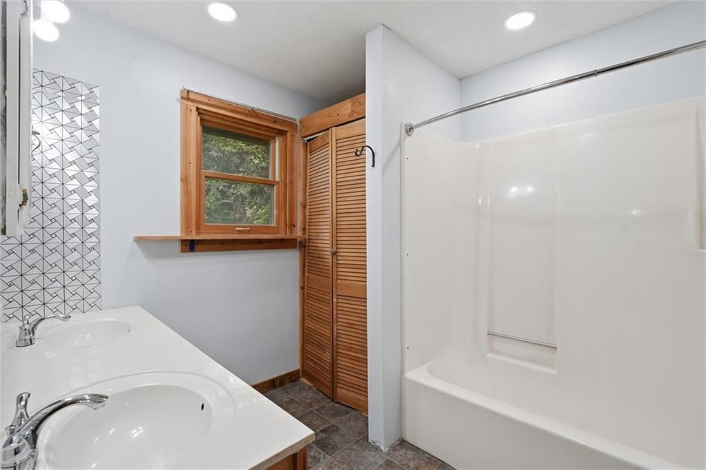 17052 Dempsey Road — photo 23