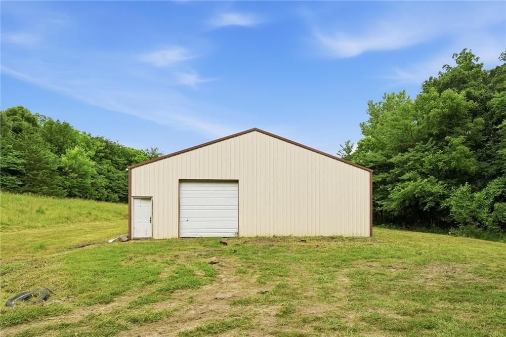 17052 Dempsey Road — photo 26