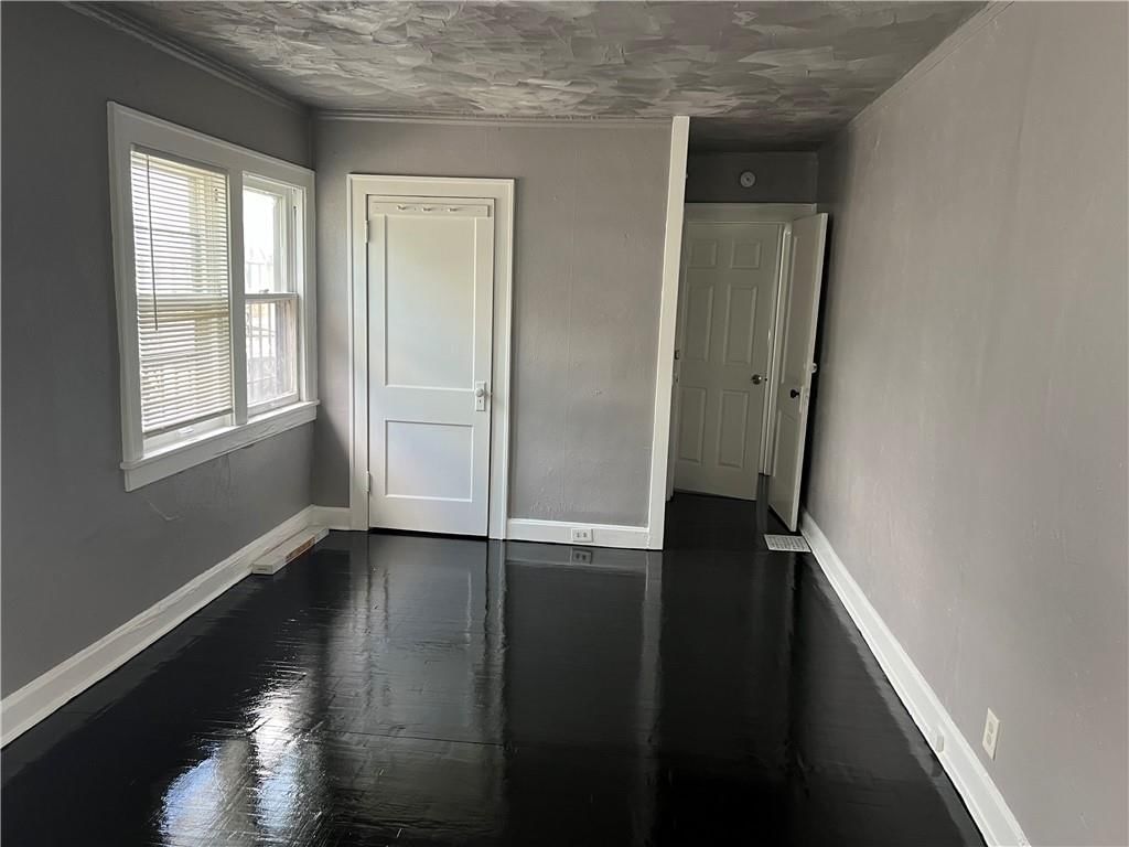 5824 Wabash Avenue — photo 3