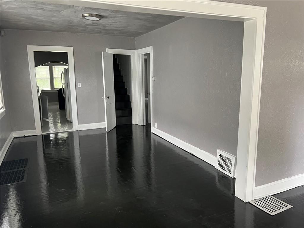 5824 Wabash Avenue — photo 14