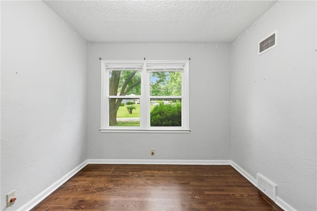 6505 Overton Avenue — photo 12