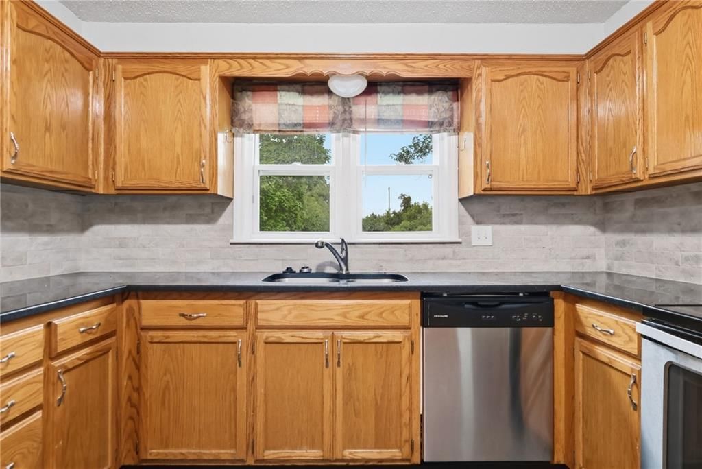6505 Overton Avenue — photo 17