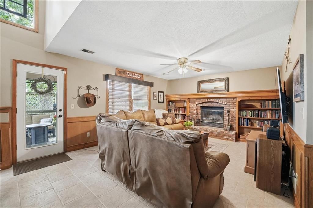 1011 NE 103rd Street — photo 25