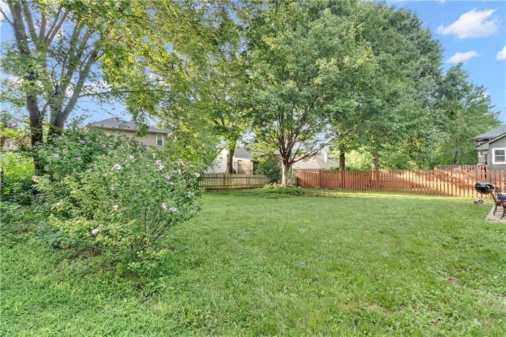 12435 S Parker Terrace — photo 8