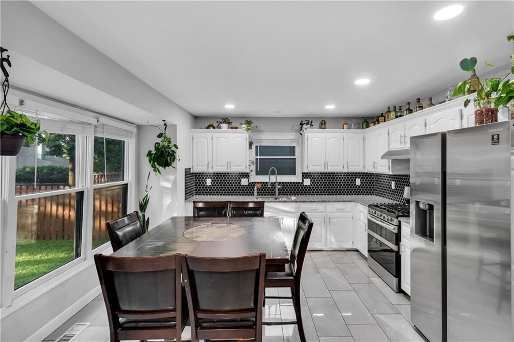 12435 S Parker Terrace — photo 12