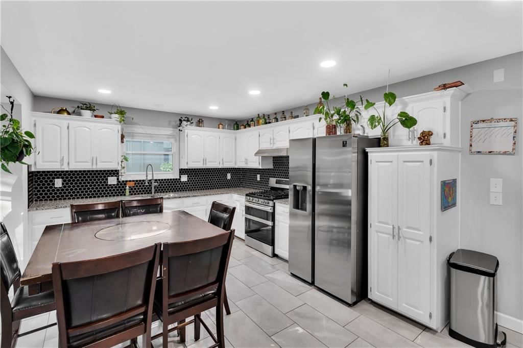 12435 S Parker Terrace — photo 13