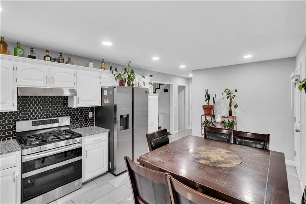 12435 S Parker Terrace — photo 14