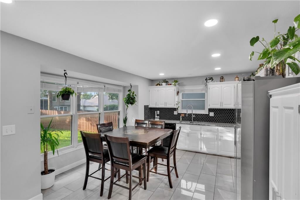 12435 S Parker Terrace — photo 15