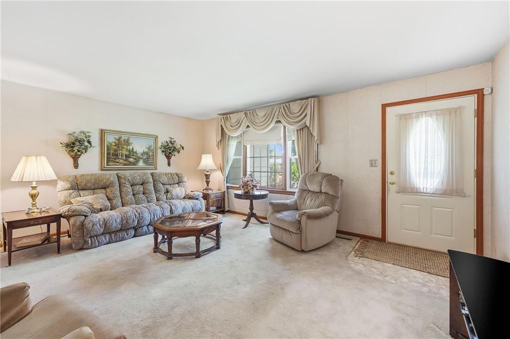 4962 NE Chouteau Drive — photo 4