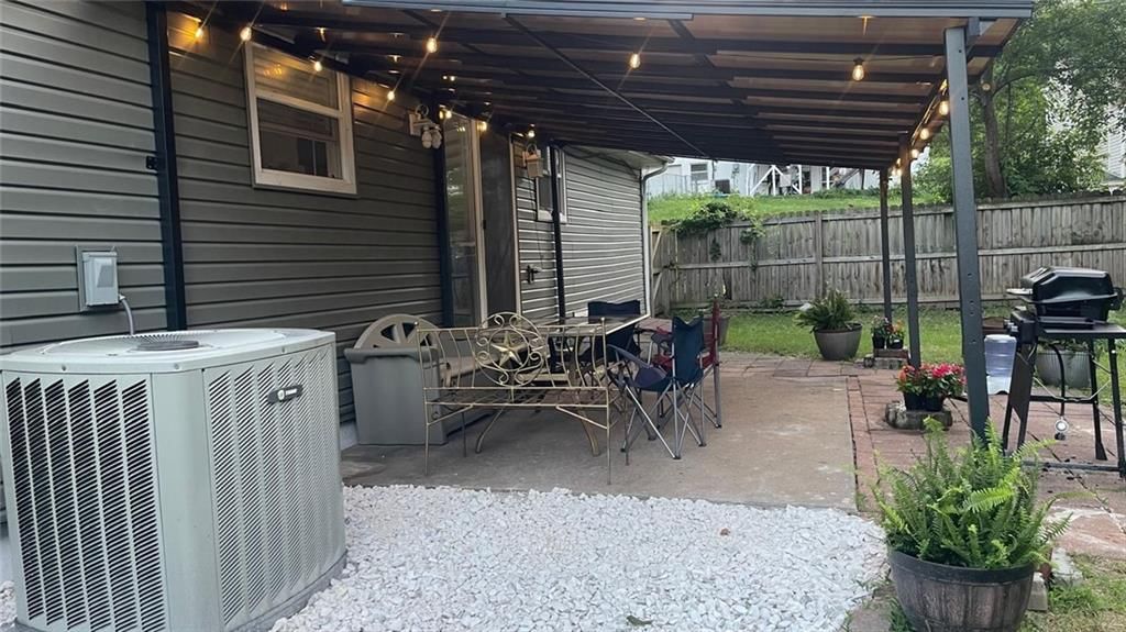 3101 Douglas Street — photo 10
