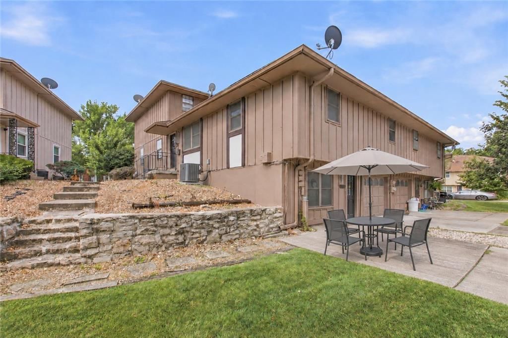 11260 E 71st Terrace, Raytown, MO: listing photo 2