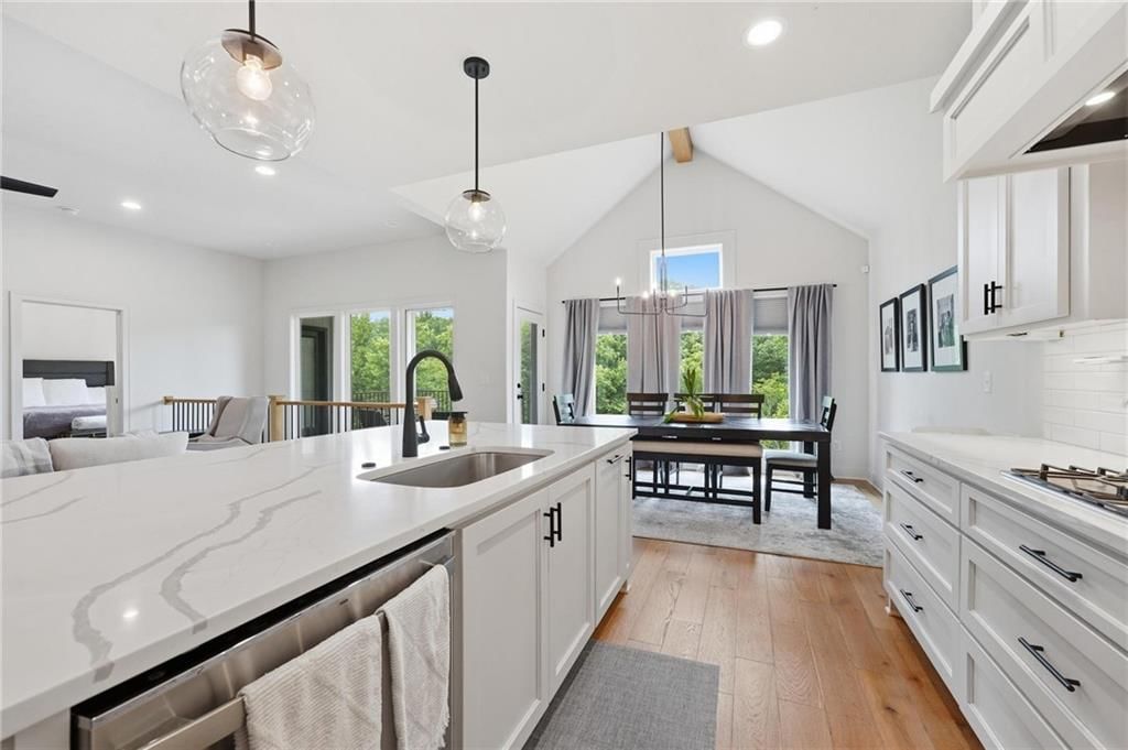 8548 Valley Spring Drive — photo 8