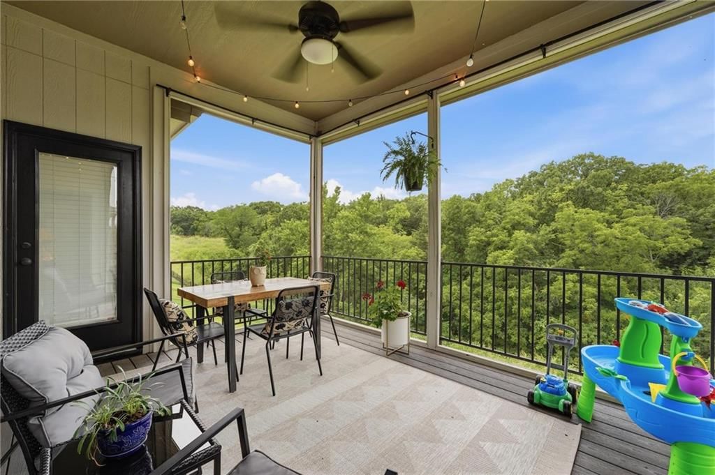 8548 Valley Spring Drive — photo 13