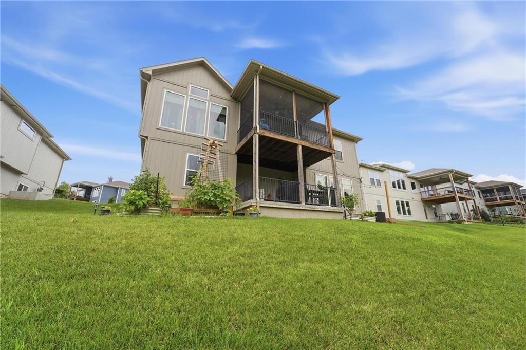 8548 Valley Spring Drive — photo 42